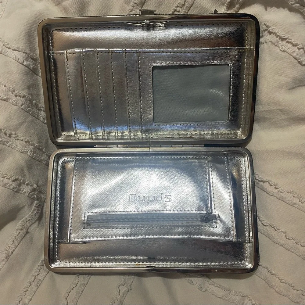 Snakeskin Pattern Wallet - Picture 3 of 5